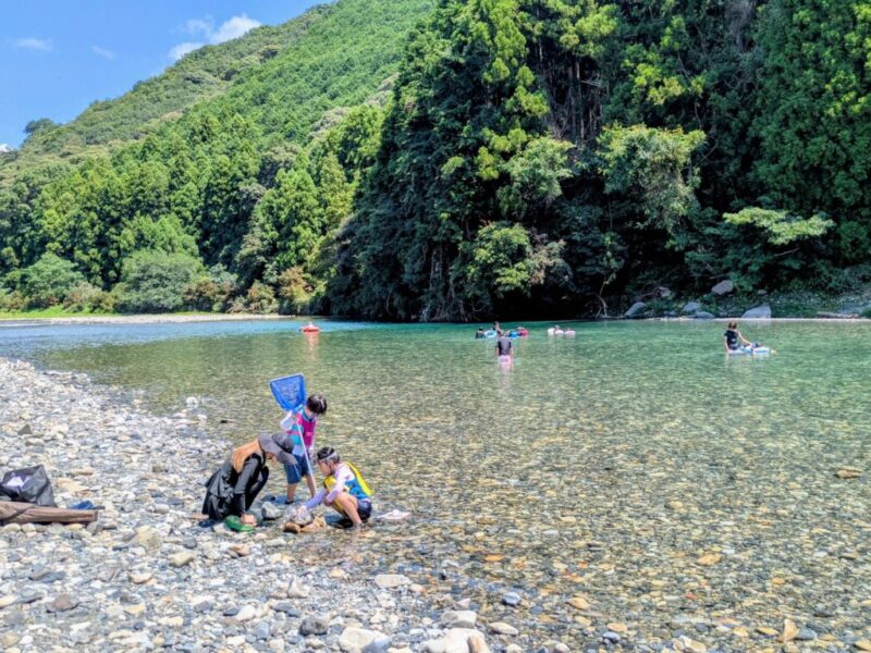 くれあそび_川全景